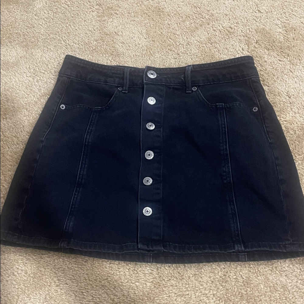 Last Chance‼️American Eagle Outfitters Women’s Black Button-Up Mini Skirt